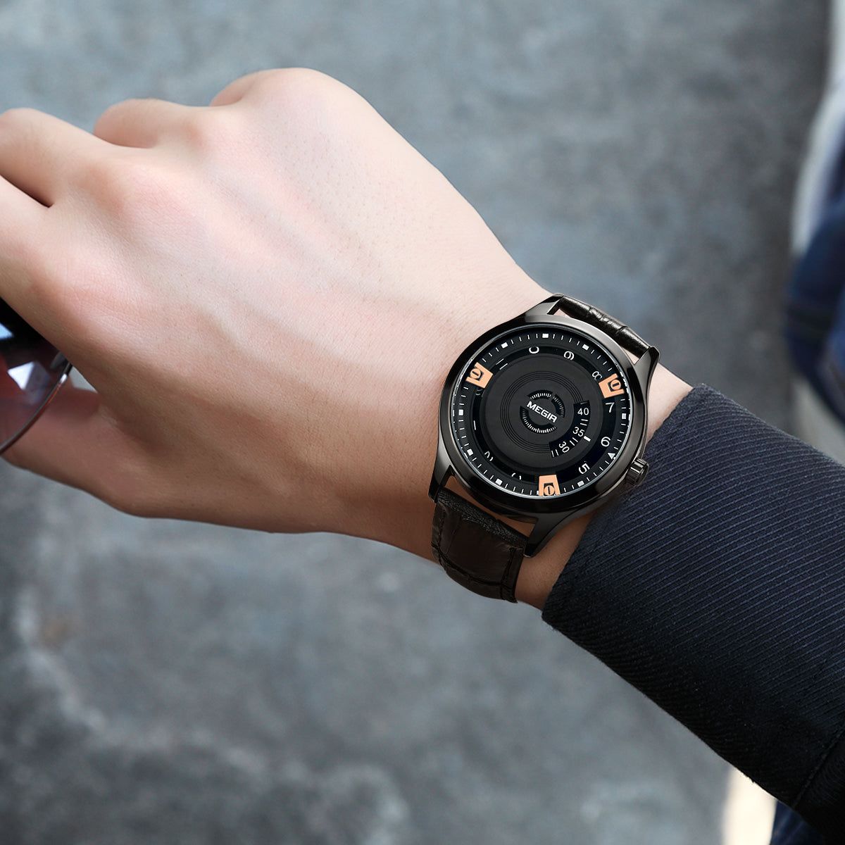 MEGIR Mens Watches Top Brand Luxury Leather Sport Military Watches Male Clock Waterproof Fashion Casual Quartz Wristwatch 1067
