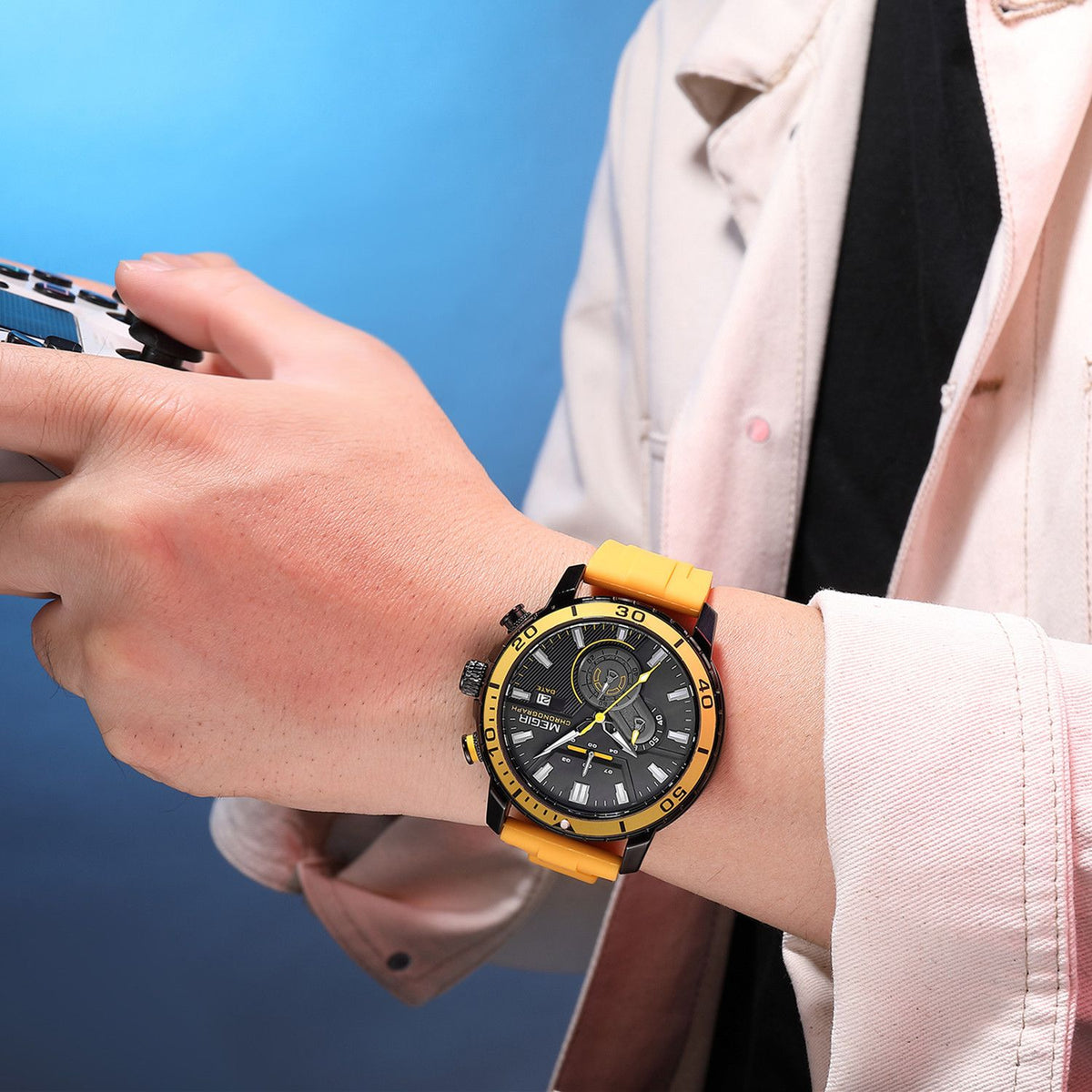MEGIR Luxury Military Watches for Men Fashion Sport Quartz Wristwatch Waterproof Silicone Band Male Clock Chronograph with Date 2224